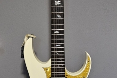 6.-IBANEZ-RG1551GXWM-CUSTOM-FLY-BUTTERFLY-2003-